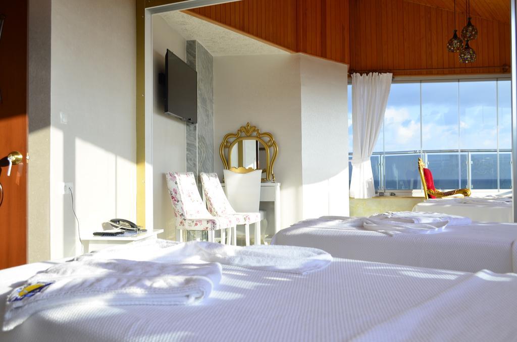 Alev Palace Otel Arsuz Bilik gambar