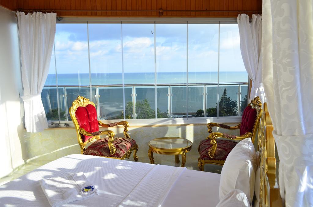 Alev Palace Otel Arsuz Bilik gambar